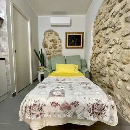 Daire Casa Con Terrazza In Ortigia *
