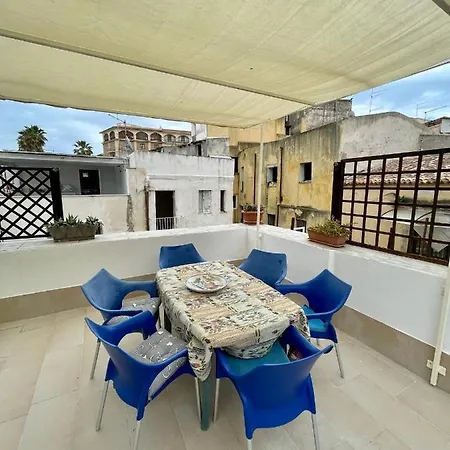 Casa Con Terrazza In Ortigia Appartement