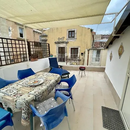 Casa Con Terrazza In Ortigia Syracuse