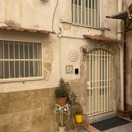 Casa Con Terrazza In Ortigia Appartement Syracuse