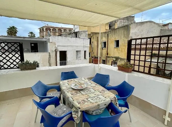 Casa Con Terrazza In Ortigia Appartement